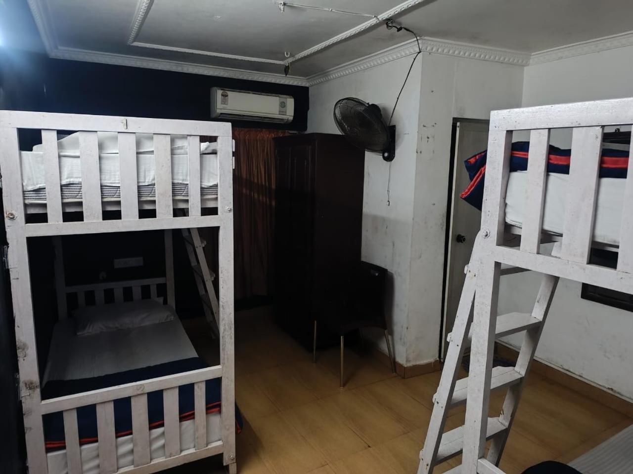 Xhostel Hostel Kochi エクステリア 写真