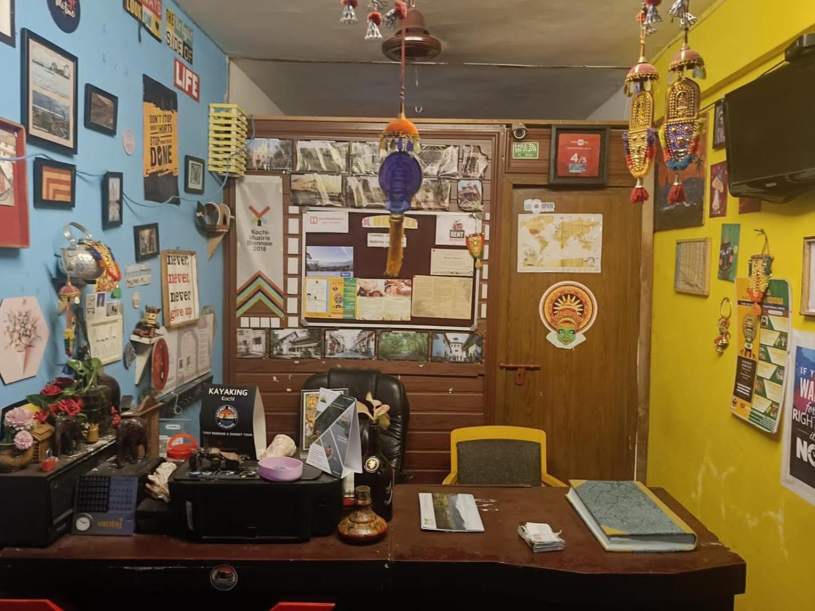 Xhostel Hostel Kochi エクステリア 写真