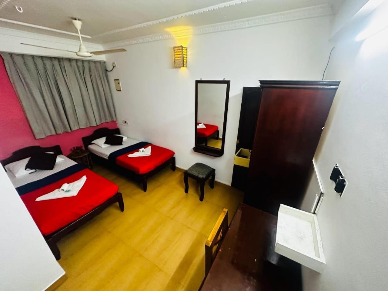 Xhostel Hostel Kochi エクステリア 写真