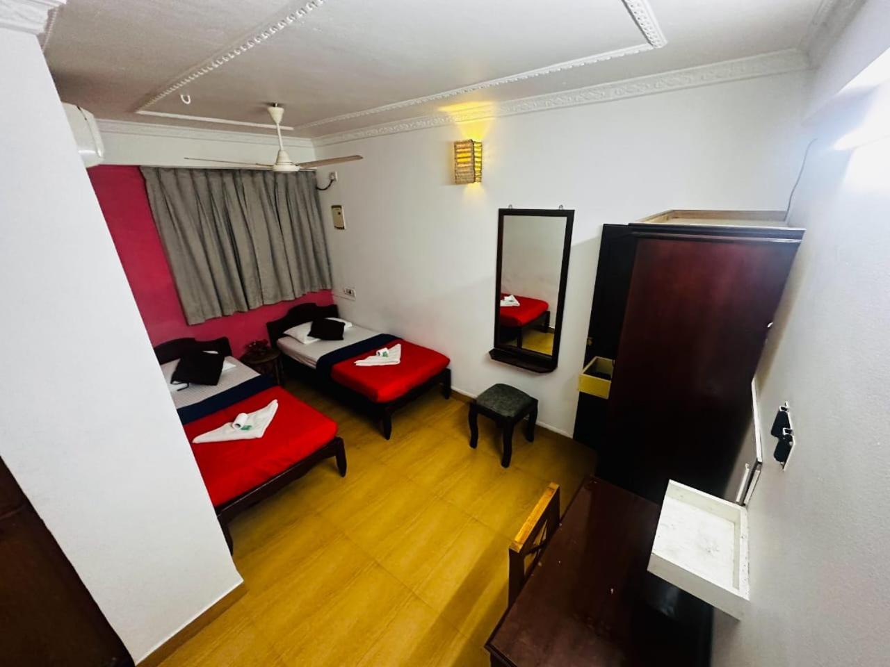 Xhostel Hostel Kochi エクステリア 写真