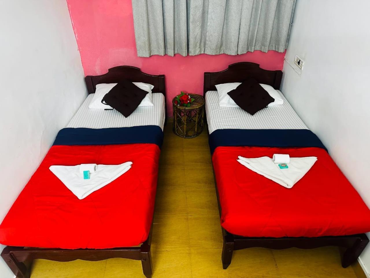 Xhostel Hostel Kochi エクステリア 写真